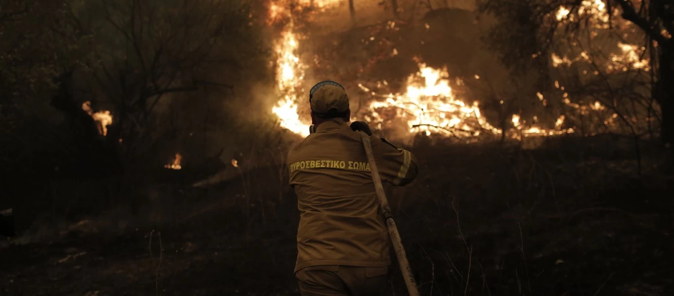 Έκτη νύχτα Αποκάλυψης στην Εύβοια: Η κυβέρνηση την άφησε να καεί - Μαίνονται τα μέτωπα σε Γούβες και Αρτεμίσιο